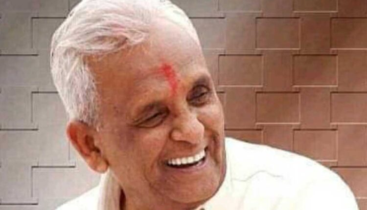 Senior leader Ganapatrao Deshmukh passes away