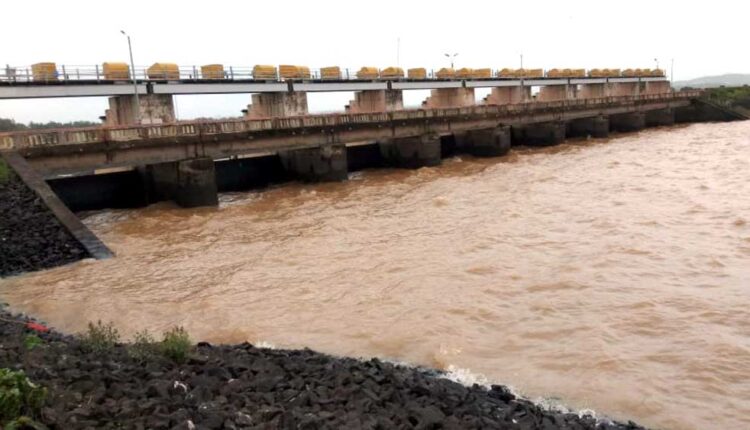 Discharge of water from Gangapur dam: Warning to the citizens of Godakath