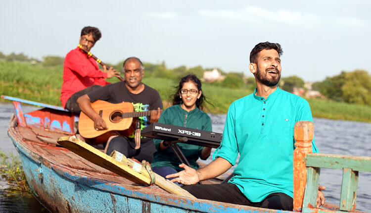 The song "Aye Yaar, Punha kadhi Enjoy Karu" will be screened on Saturday