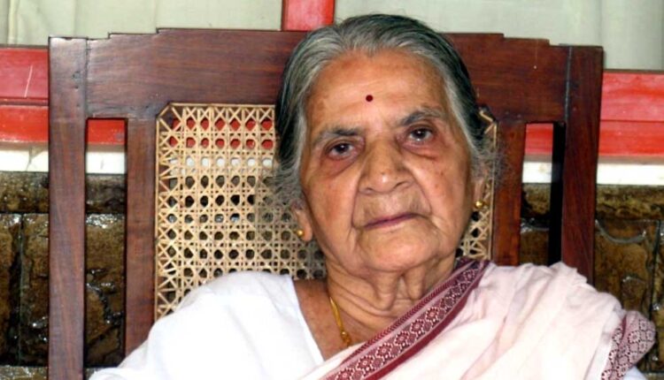 Senior author and renowned Teacher Sushma Abhyankar passes away