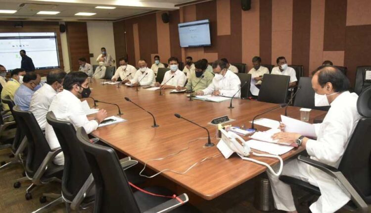 Provide loans at only 5 to 6 per cent interest to flood-hit businesses