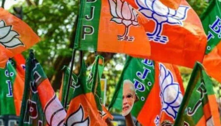 Nashik BJP politics,The path to BJP entry is clear for 'those' two leaders from Nashik!