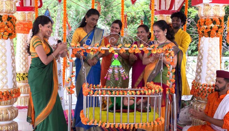 Naming ceremony of Deepa-Karthik's daughters to be Rang majha vegala series