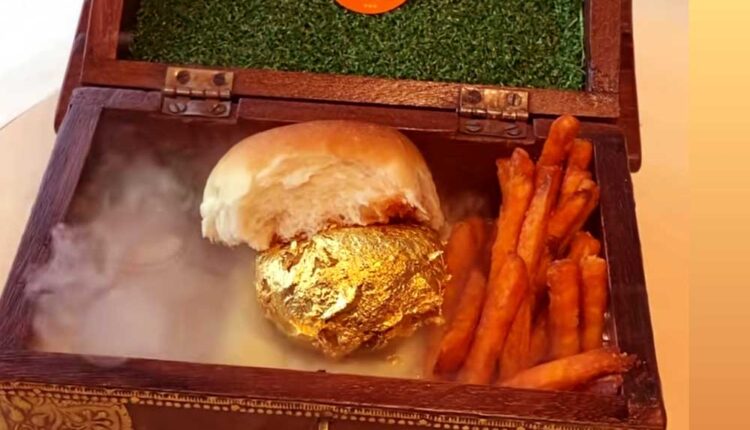A 22 carat gold Vada Pav