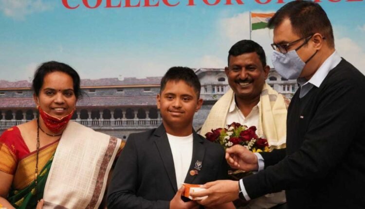 Swayam Patil from Nashik received the Prime Minister's National Child Award