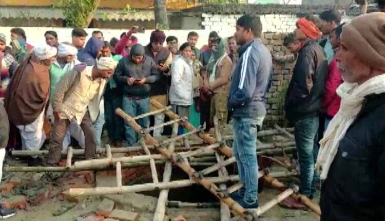 13 women die after falling into well