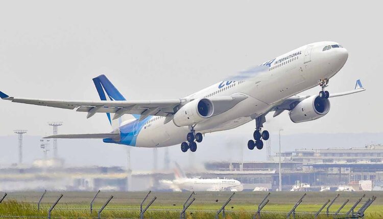 Issue new guidelines for international air travel