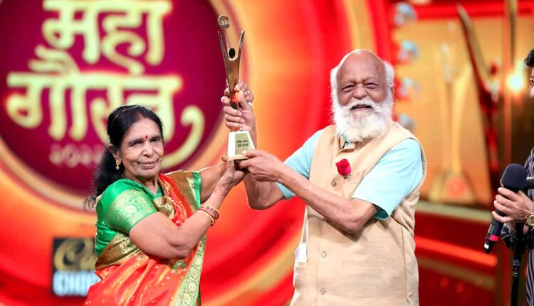 Zee Marathi: Veteran singer Pushpa Pagdhare honored with Lifetime Achievement Award