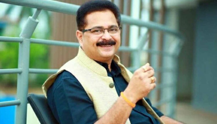 Aadesh Bhauji told the trawlers