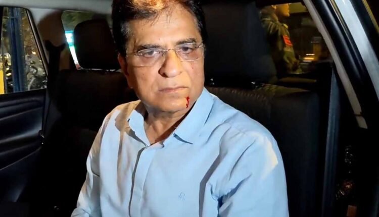 Mumbai BJP leader Kirit Somaiya was stoned outside Khar police station