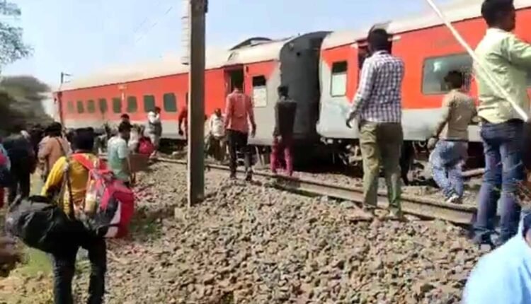 Pawan Express Accident