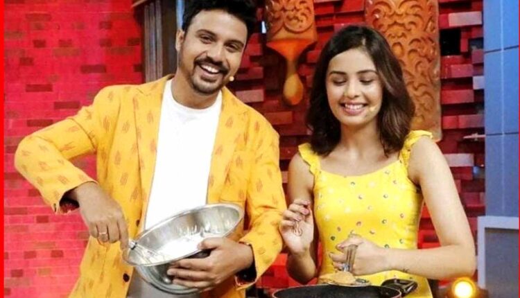 Zee Marathi Virajas took a funny Ukhana