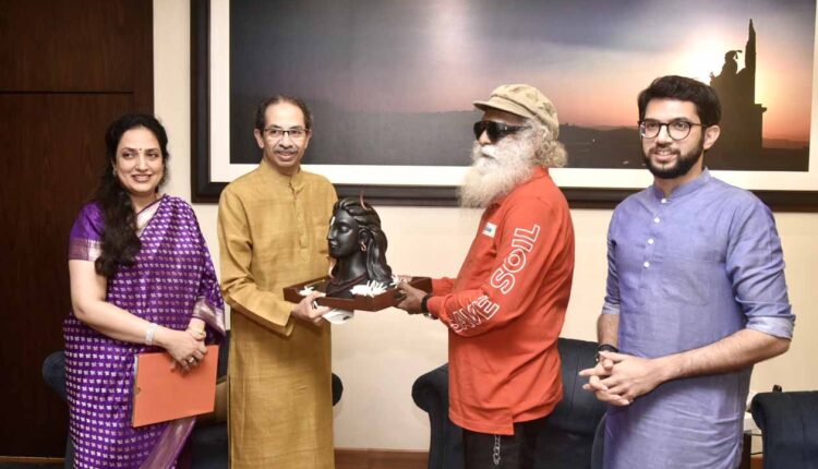Sadguru Jaggi Vasudev met the Chief Minister