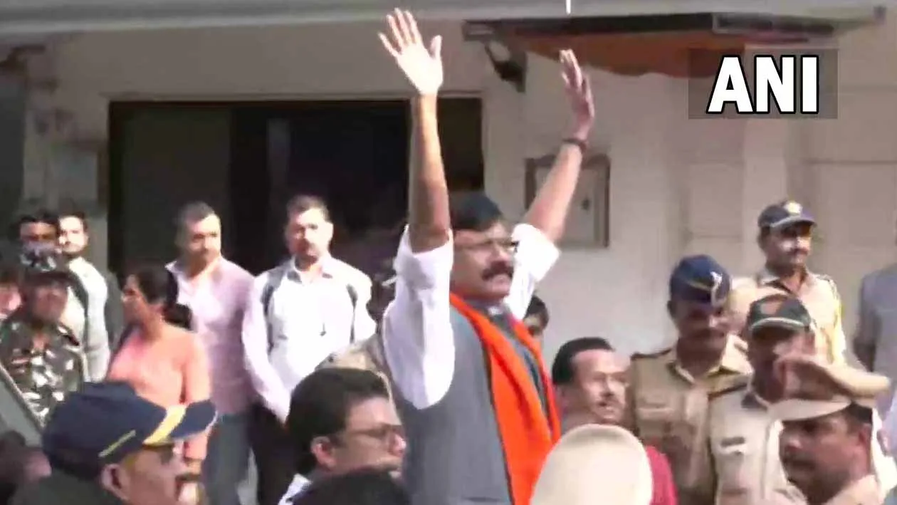 After nine and a half hours of interrogation, Mp. Sanjay Raut is detained by ED