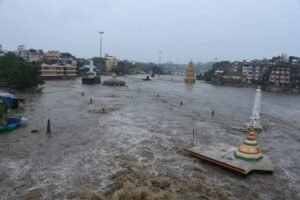  Flood on Godavari river in Nashik