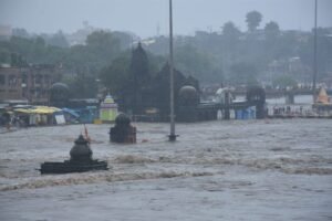  Flood on Godavari river in Nashik