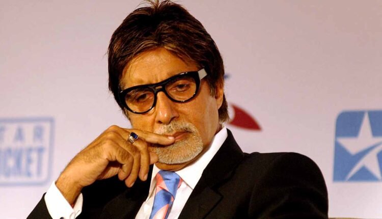 Worrying news for the fans of Bollywood superstar Amitabh Bachchan