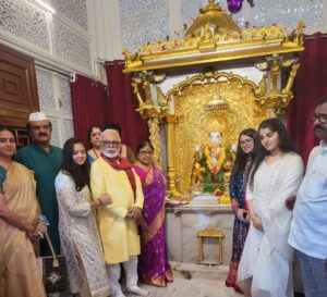 Establishment of Shri Ganesh of Public Ganeshotsav Mandal at Mazgaon by Chhagan Bhujbal