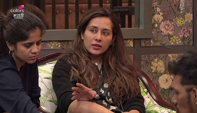 Bigg Boss Marathi Tejaswini's advice to Yogesh!