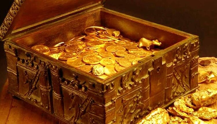 A 300 year old treasure was found while digging in the kitchen