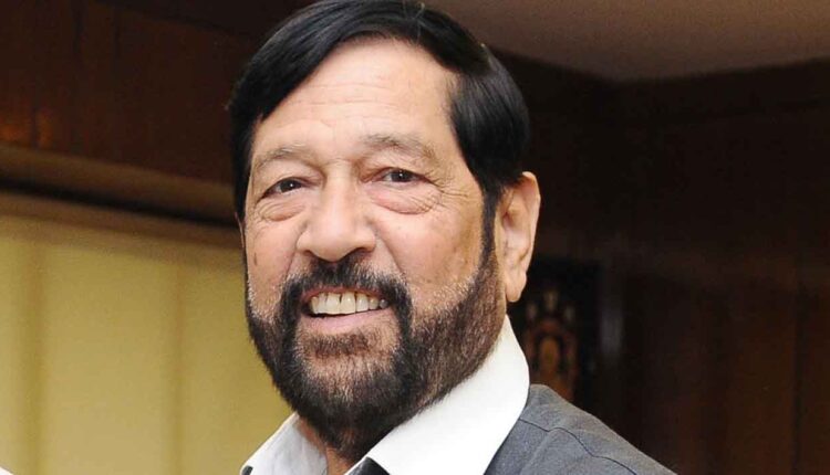 Senior BJP leader MP Girish Bapat passed away