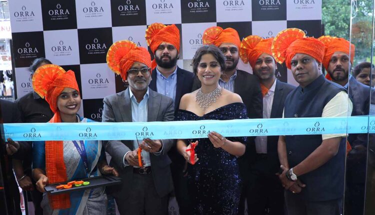 Actress Sai Tamhankar inaugurated the first Orra jewelery store in Nashik