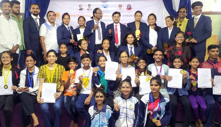 Nashik News/District level Yogasana competition concluded with excitement