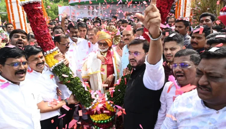 Chhagan Bhujbal/Nashik News/Birthday celebration of Minister Chhagan Bhujbal by dignitaries from various fields