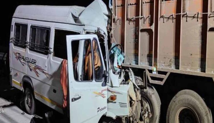 Samriddhi Highway Accident/Horrific accident on Samriddhi Highway: 12 devotees of Nashik killed: 23 injured