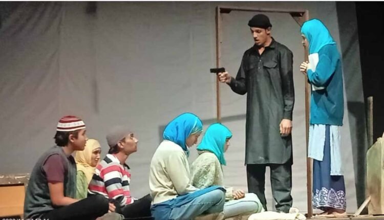 Maharashtra State Drama Competition,/'Umid' is an effective presentation of the dire reality of refugees and militants.