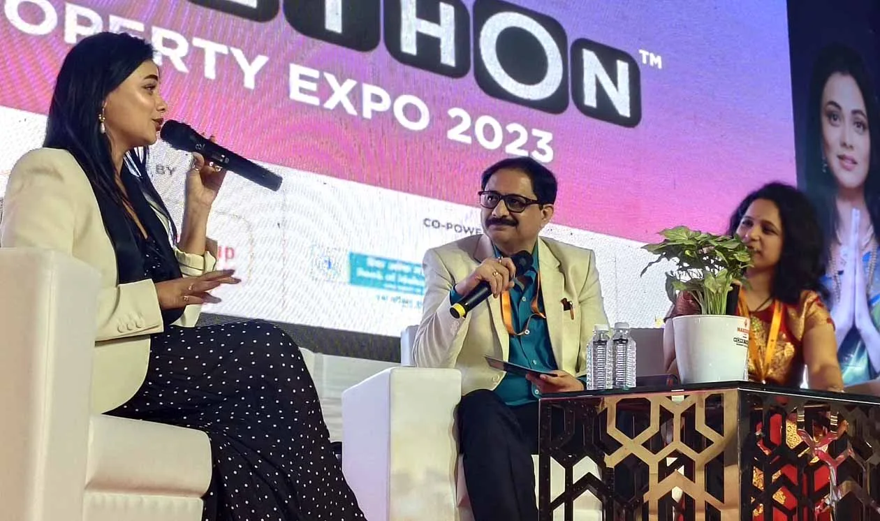 Prarthana Behre /Naredco Homethon Exhibition /After visiting Homethon, Prarthana Behre also tempted to buy a house in Nashik