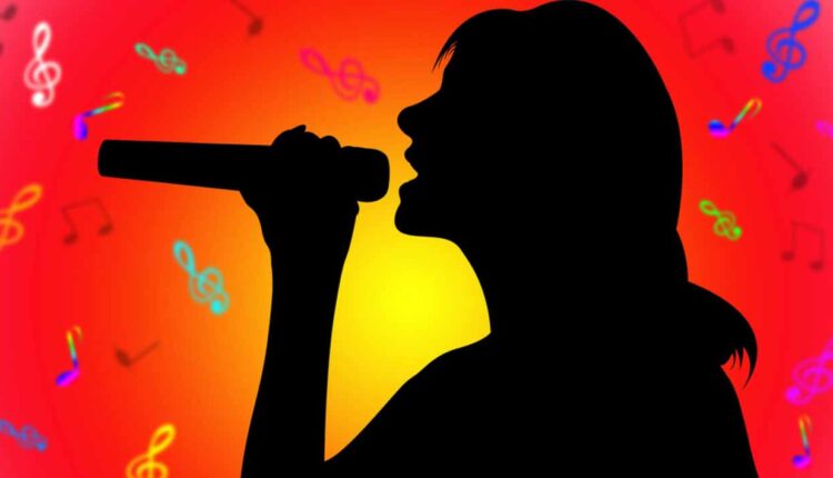 The world record for 36 consecutive hours of karaoke solo singing will be held from Nashik