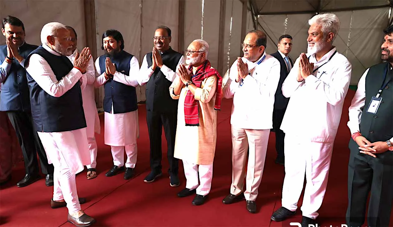 Narendra Modi / Chhagan bhujbal News/You are the most youthful! Narendra Modi joked with Bhujbal saying