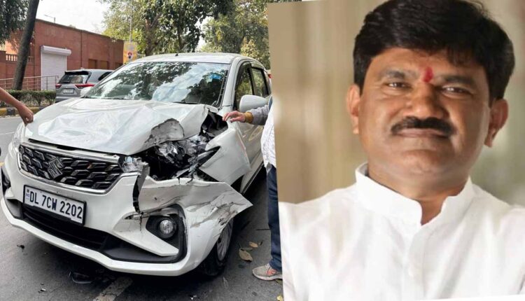 Hemant Godse car Accident/Nashik MP Hemant Godse's serious car accident in Delhi