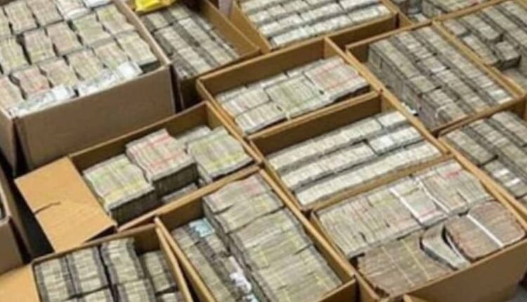 Nashik Income raid/ Nashik News/ 8 crore cash, gold biscuits, jewelery seized from Nashik in Income Tax department raid