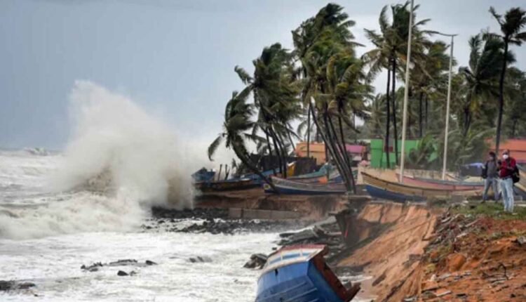Cyclone Remal LIVE: Cyclone Remal will become fierce in next 6 hours, danger to many states including Bengal