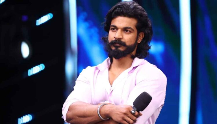 Bigg Boss Marathi /Vaibhav Chavan outside the Bigg Boss house: "The fight with Arbaaz is yet to come" - Vaibhav Chavan