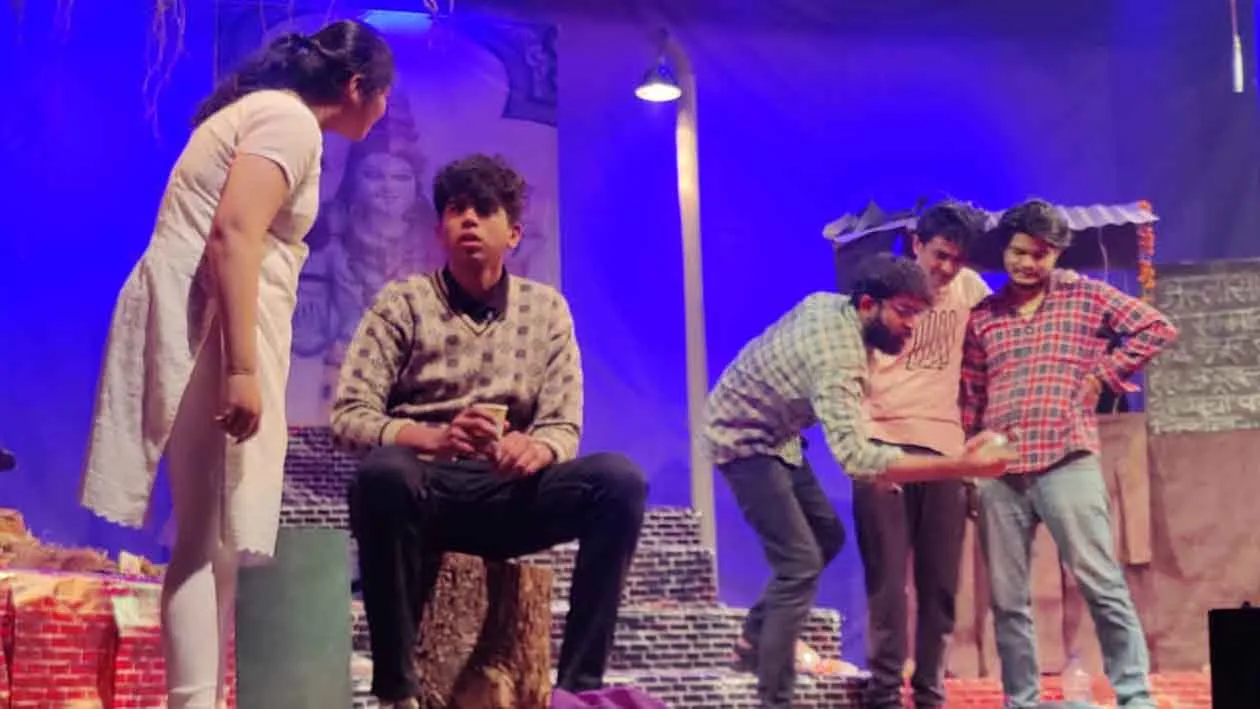 Maharashtra State Drama Competition/"Pagla Ghoda" is a play that shows the female form.