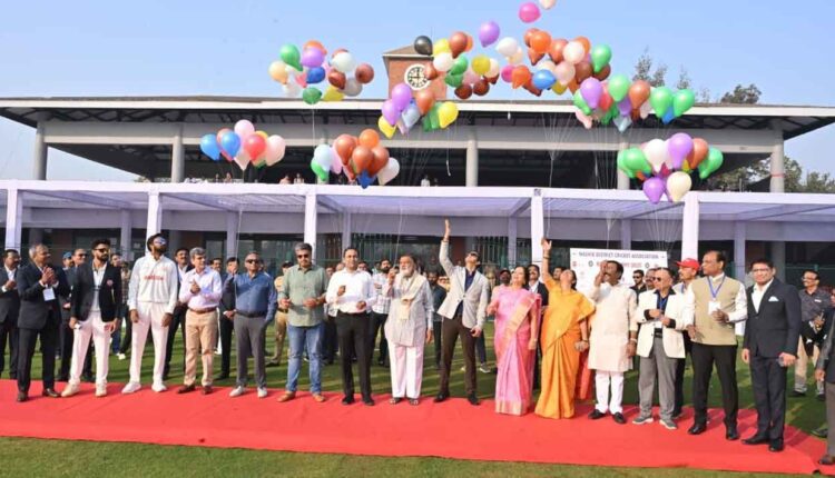 Ranji match Nashik/Brilliant opening of Ranji match: Maharashtra team 258 for 7 on the first day