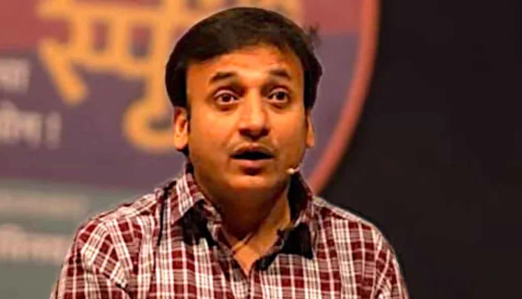 Sankarshan Karhade post,“My village Parbhani is not in this list.. Sankarshan Karhade expressed regret over the poor condition of the theatre