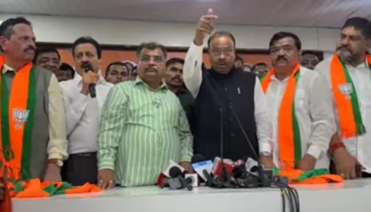 Nashik Politics Update,Earthquake in Nashik politics: Sudhakar Badgujar and Babanrao Gholap join BJP