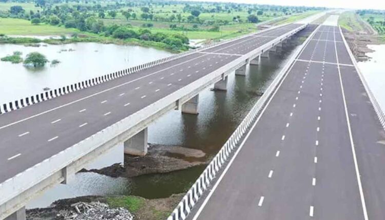 Nashik Mumbai double toll issue,Double toll for just 3 km on Nashik-Mumbai route; Citizens angry,