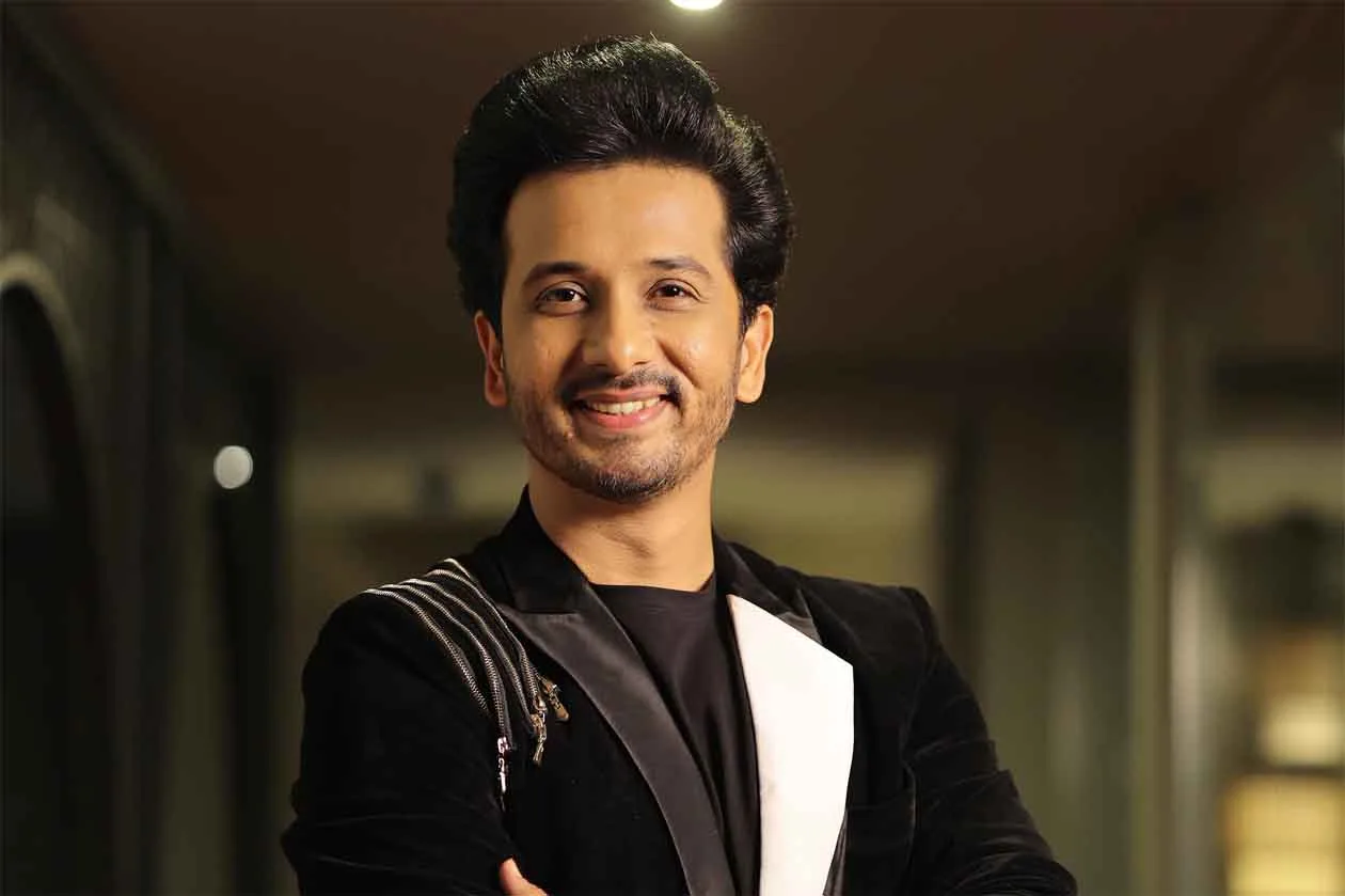 Chala Hawa Yeu Dya,Abhijeet Khandkekar's strong comeback!