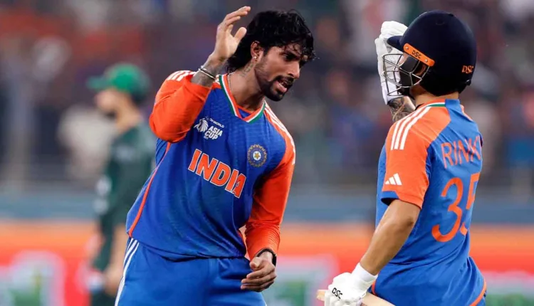 Asia Cup 2025 Final,Asia Cup 2025: India's victorious flag over Pakistan; Tilak Verma's victorious 'Tilak'