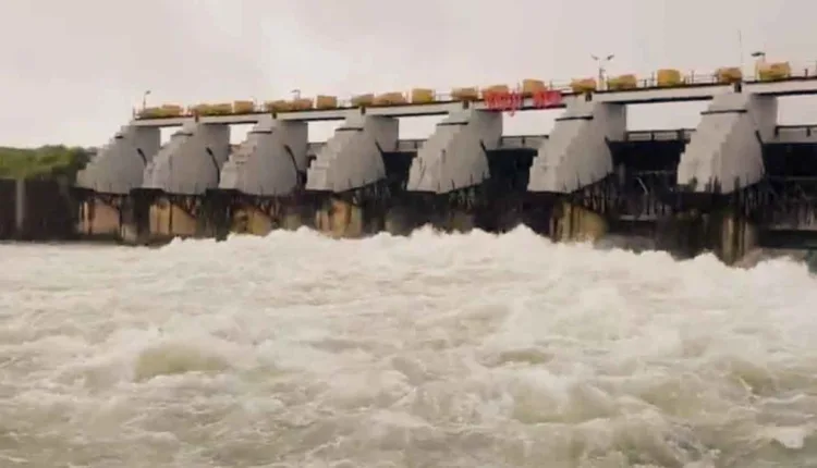 Nashik Heavy Rain Updates,Heavy rain in Nashik: Red alert for two days, Godavari floods