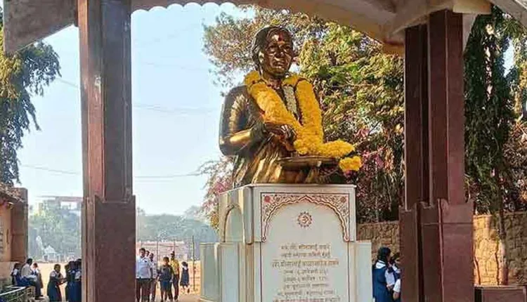 Shivaji Park Incident,The accused who desecrated the statue of the late Meenatai Thackeray is in the police net.