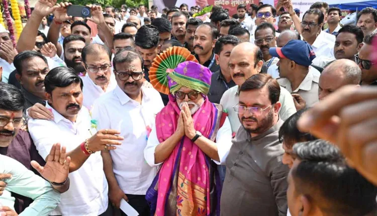 Chhagan Bhujbal Birthday,Youth Nationalist celebrates Minister Chhaganrao Bhujbal's birthday at Gyanottsav