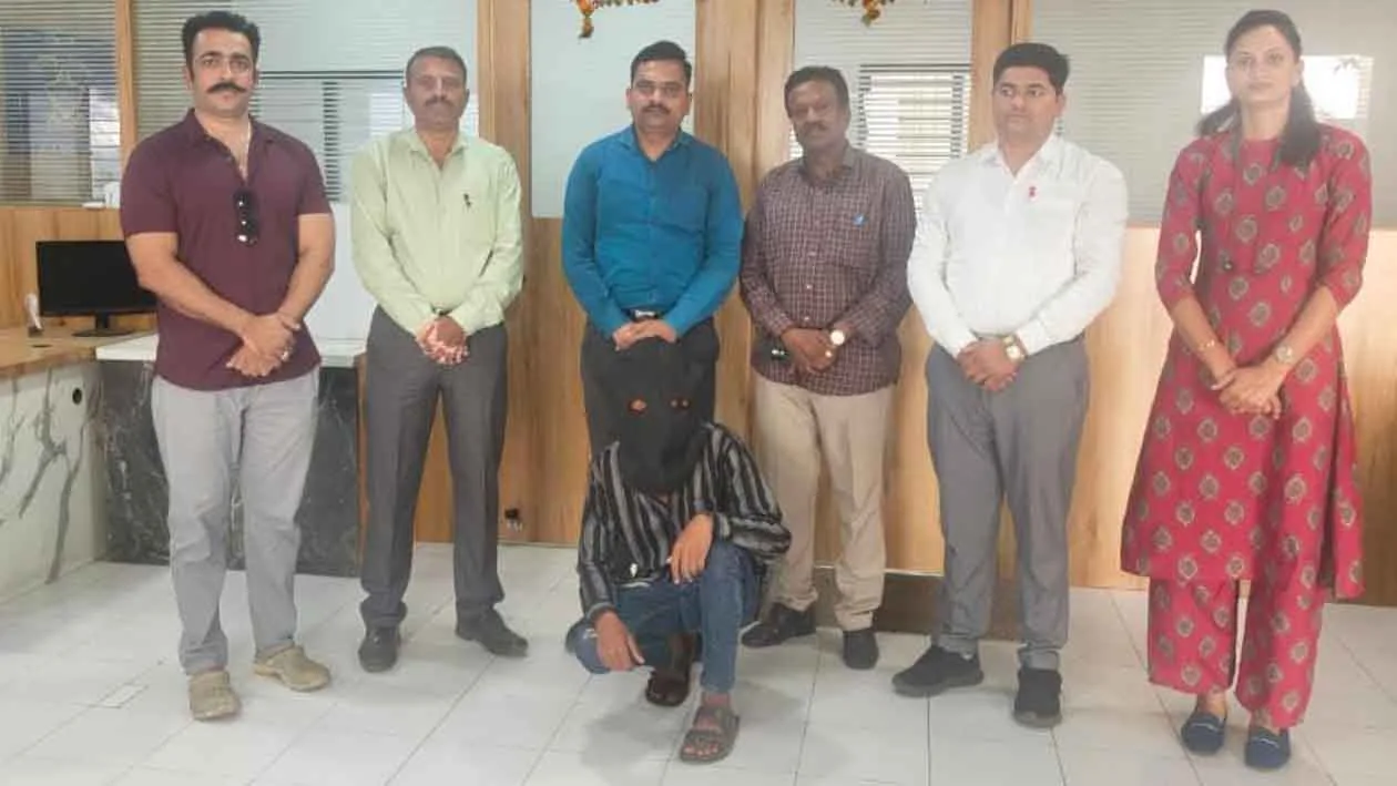 Nashik Crime News,Accused in firing case in Sarkarwada area arrested from Dhondegaon forest