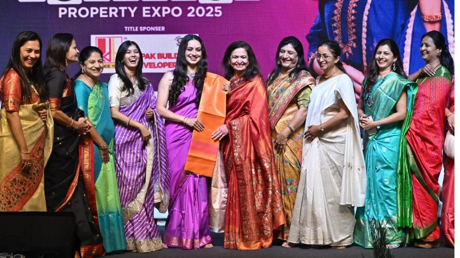 Shruti Marathe Visits Homeathon,“I would definitely like to settle in Nashik” - Actress Shruti Marathe