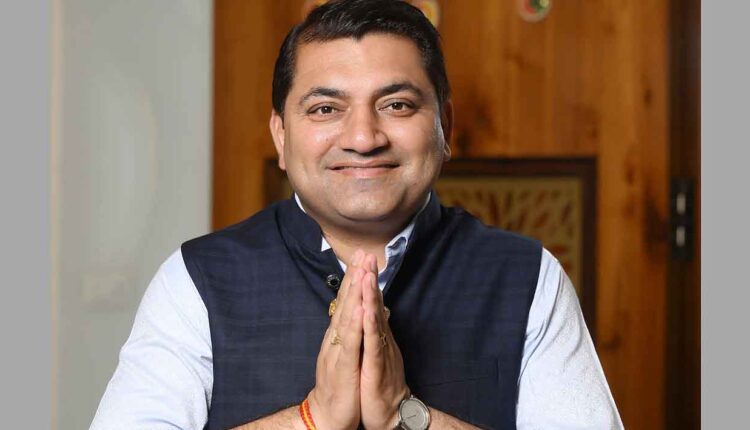 Maharashtra Political News,Pravin (Bunty) Tidme is preparing to resign from the post of Metropolitan Mayor and Corporator.